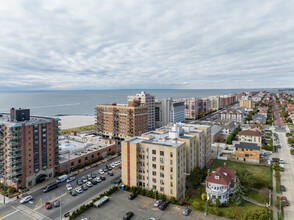 The Broadway in Long Beach, NY - Building Photo - Building Photo