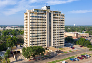 Park Tower Apartments in Lubbock, TX - Building Photo - Building Photo