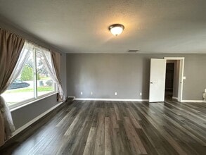 2113 Parklane Ave in Ellensburg, WA - Building Photo - Building Photo