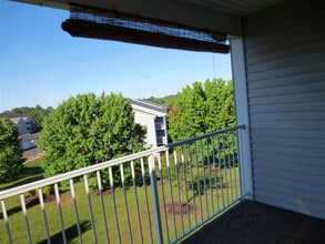 135 Dale Hollow Dr in Erlanger, KY - Building Photo - Building Photo