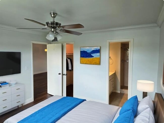 property at 8225 Sunrise Lakes Blvd
