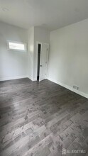 21 Oak St in East Orange, NJ - Building Photo - Building Photo