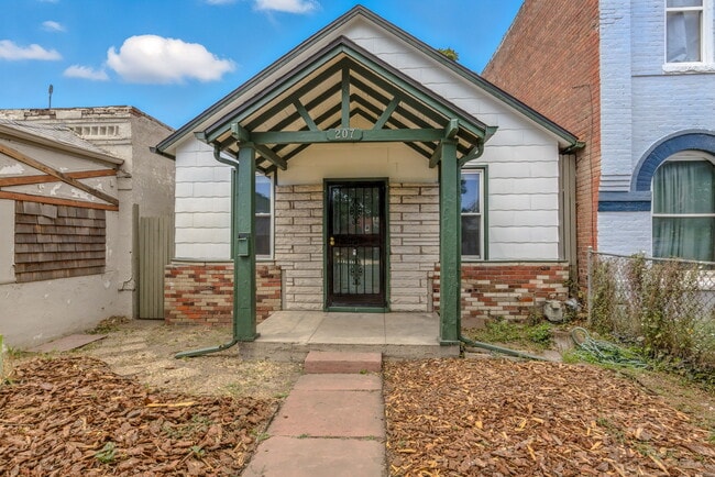 property at 207 Galapago St