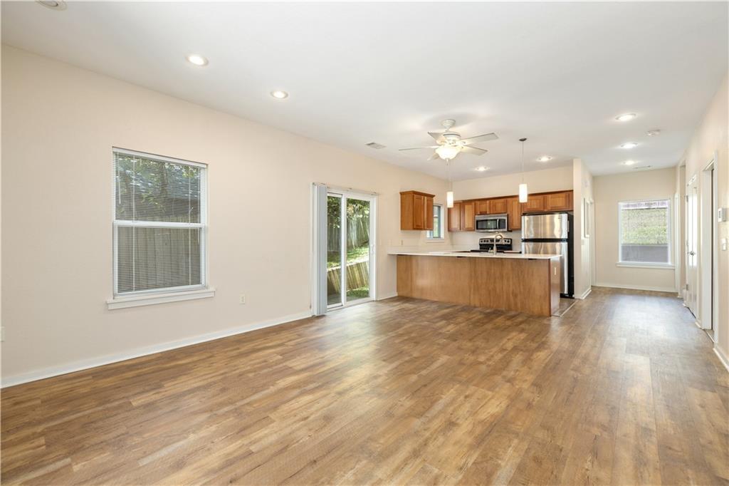 322 E Huntsville Rd in Fayetteville, AR - Building Photo
