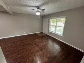 2543 Quinto Dr in Dallas, TX - Building Photo - Building Photo