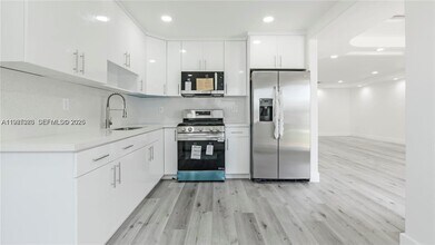 2301 NW 191st St in Miami Gardens, FL - Building Photo - Building Photo