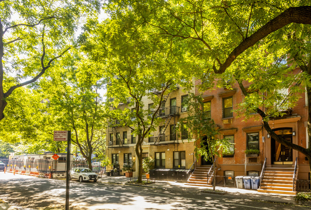 New Chelsea in New York, NY - Foto de edificio