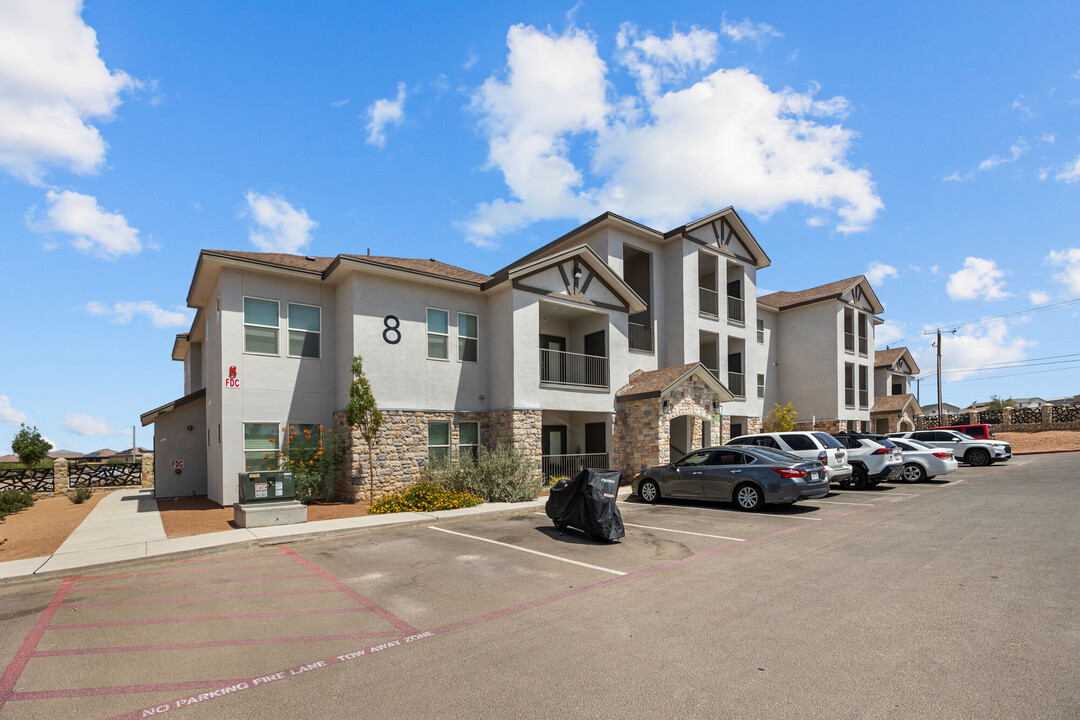 Retreat at Horizon Hills in El Paso, TX - Building Photo