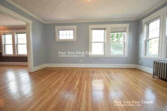 896 Fellsway, Unit 3 in Medford, MA - Building Photo - Building Photo