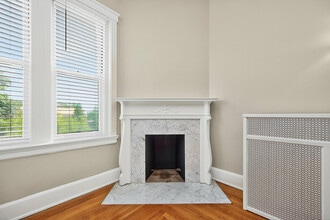 Clermont Condominiums in Cincinnati, OH - Foto de edificio - Building Photo