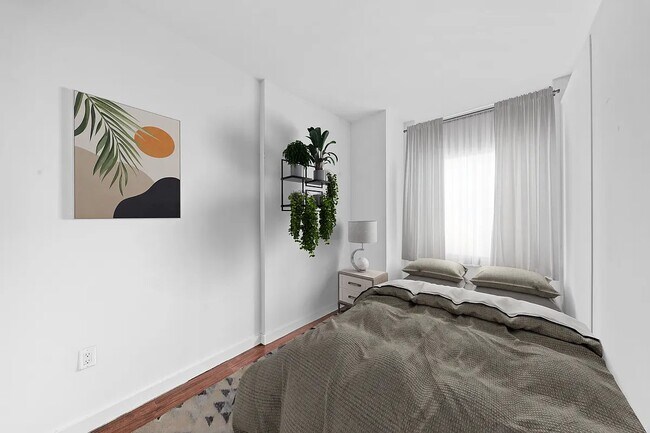 8 Liberty Pl in New York, NY - Building Photo - Building Photo