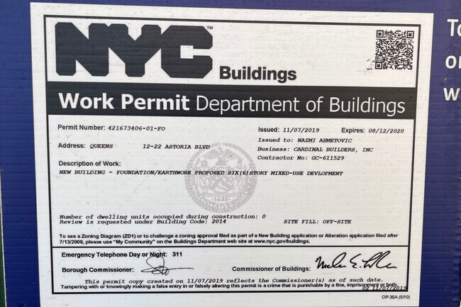 12-20 Astoria Blvd in Astoria, NY - Foto de edificio - Building Photo