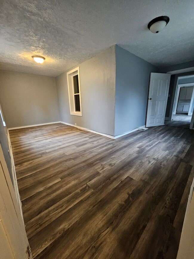 701 E 24th St in Erie, PA - Building Photo - Building Photo