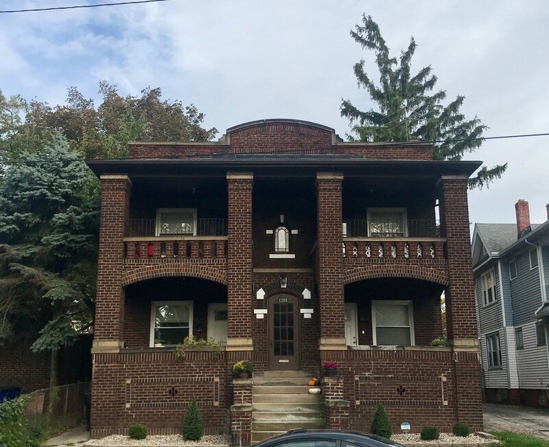 1285 W 114th St in Cleveland, OH - Building Photo