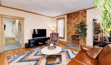 705 Bryden Rd in Columbus, OH - Building Photo - Building Photo