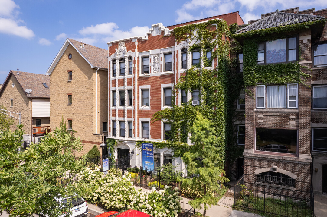 The Ella Apartments in Chicago, IL - Foto de edificio