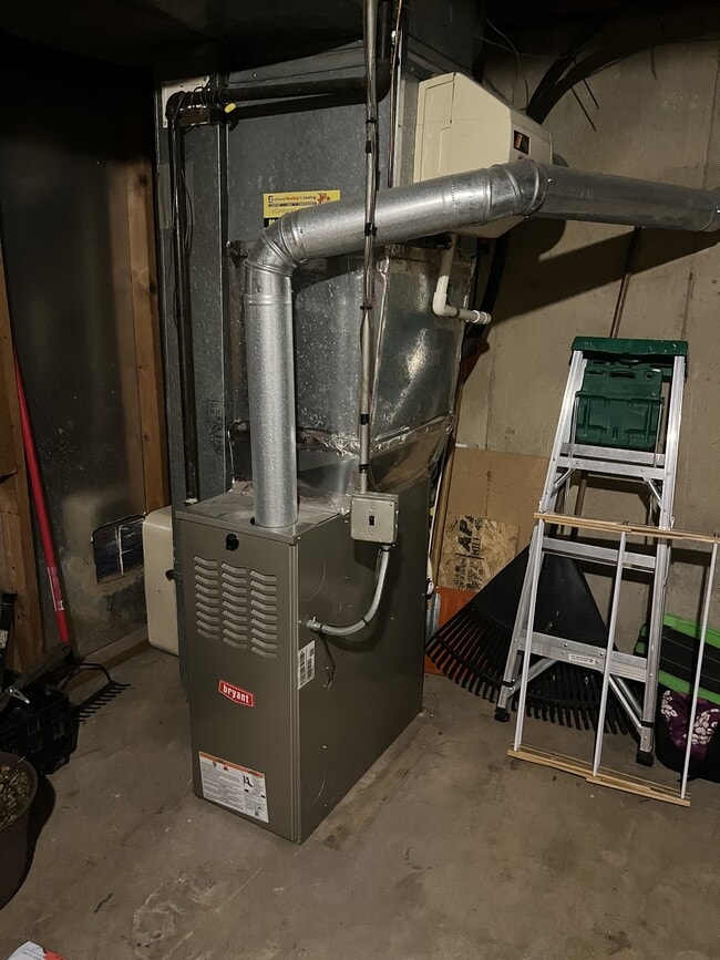 32 N Albert St in Mount Prospect, IL - Building Photo - Building Photo