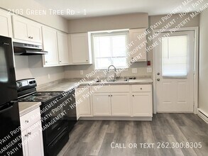 2103 Green Tree Rd in West Bend, WI - Building Photo - Building Photo