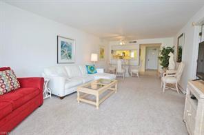 270 N Collier Blvd-Unit -302 in Marco Island, FL - Foto de edificio - Building Photo