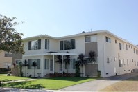 6330 W 79th St in Los Angeles, CA - Building Photo - Building Photo