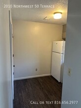 2010 NW 50 Terrace in Northmoor, MO - Building Photo - Building Photo