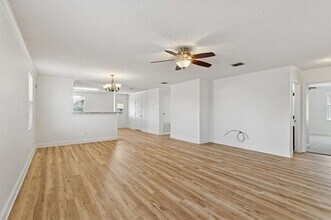 6113 Countess Ln in Denton, TX - Foto de edificio - Building Photo