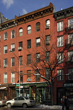 13 E 7th St in New York, NY - Building Photo - Building Photo