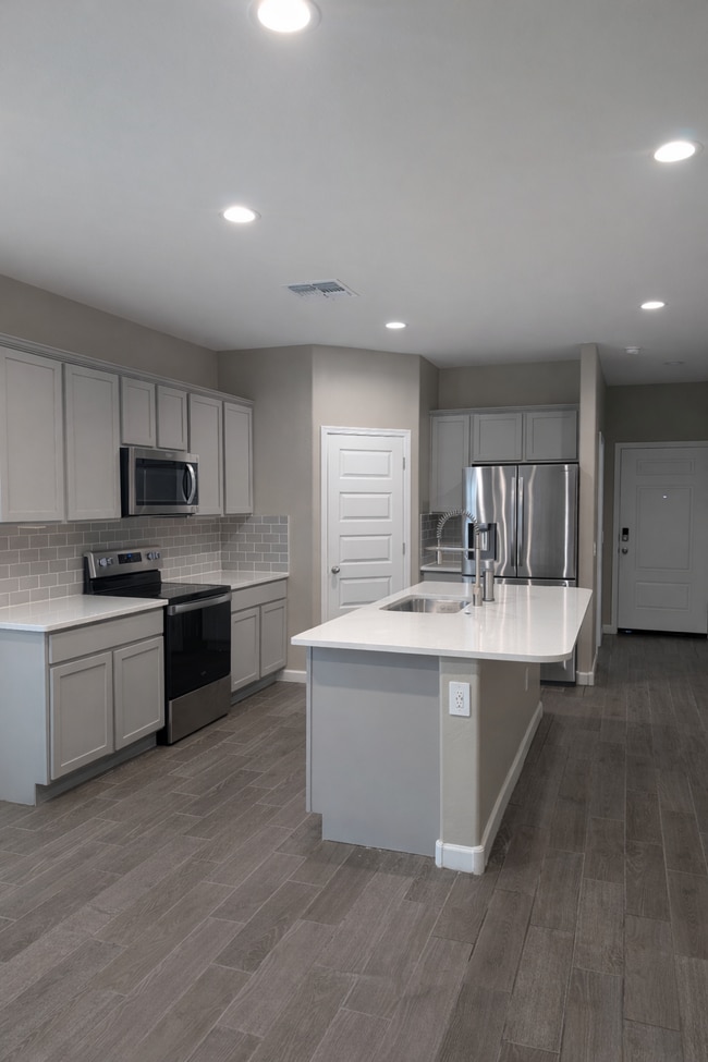 24208 W Ripple Rd in Buckeye, AZ - Building Photo - Building Photo