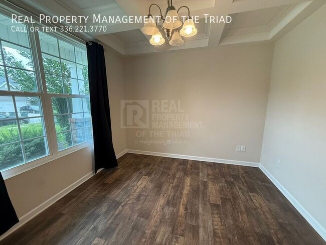 3517 Long Run Dr in Greensboro, NC - Building Photo - Building Photo
