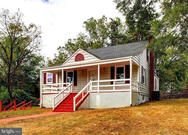 property at 3101 Romaine Ct