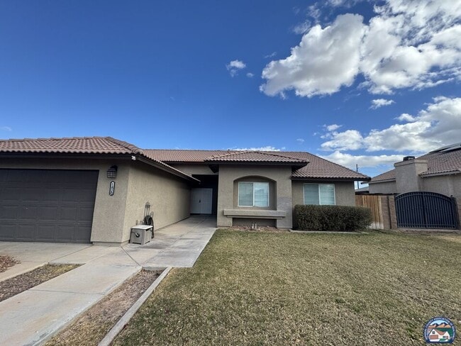 property at 1820 Canon Dr