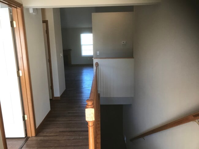 104 Lake Saint Ellen Dr, Unit 104 in Fairview Heights, IL - Foto de edificio - Building Photo