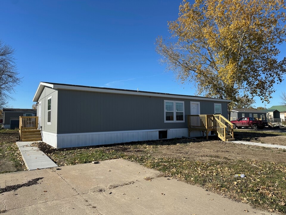 311 E 36th Pl in Bellevue, NE - Building Photo