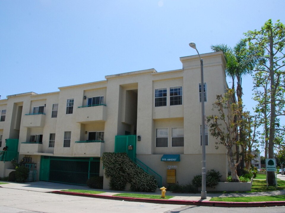 1505 Amherst Avenue, in Los Angeles, CA - Foto de edificio