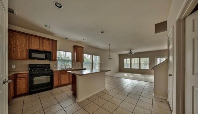 18 Milepost Ct in The Woodlands, TX - Building Photo - Building Photo