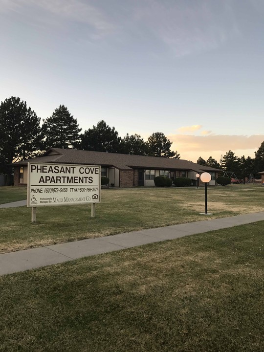 Pheasant Cove in Scott City, KS - Foto de edificio