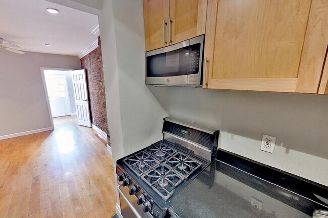 40 Avenue B in New York, NY - Building Photo - Building Photo