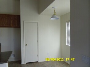11320 W Brittlewood Dr in Phoenix, AZ - Building Photo - Building Photo