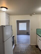 906 S Peach St in Medford, OR - Building Photo - Building Photo