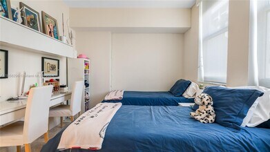 4100 Salzedo St, Unit 414 in Coral Gables, FL - Building Photo - Building Photo