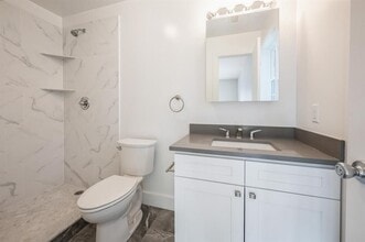 28 Clement St in Yonkers, NY - Building Photo - Building Photo