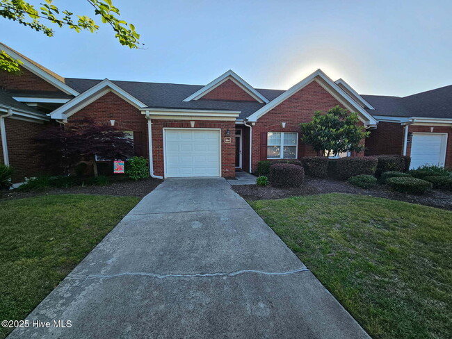 204 Hilliard Ct in Wilmington, NC - Building Photo - Building Photo