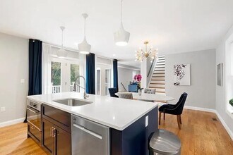 63 Perrin St in Boston, MA - Building Photo - Building Photo