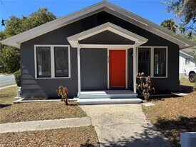 512 W Dixie Ave in Leesburg, FL - Building Photo