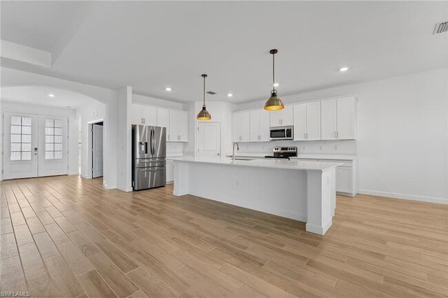 1779 Hagen Ct in Naples, FL - Foto de edificio - Building Photo