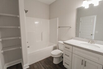 130 Briarwood Rd in Statesboro, GA - Building Photo - Building Photo