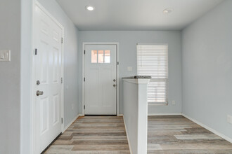 1101 N Englewood Ave in Lubbock, TX - Building Photo - Building Photo