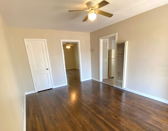 515 S Monroe St in San Angelo, TX - Foto de edificio - Building Photo