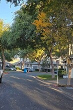 426 Matteri Cir in Cotati, CA - Building Photo - Building Photo