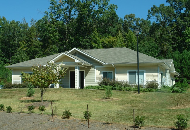 Alice Williams Towers in Lithonia, GA - Foto de edificio - Building Photo
